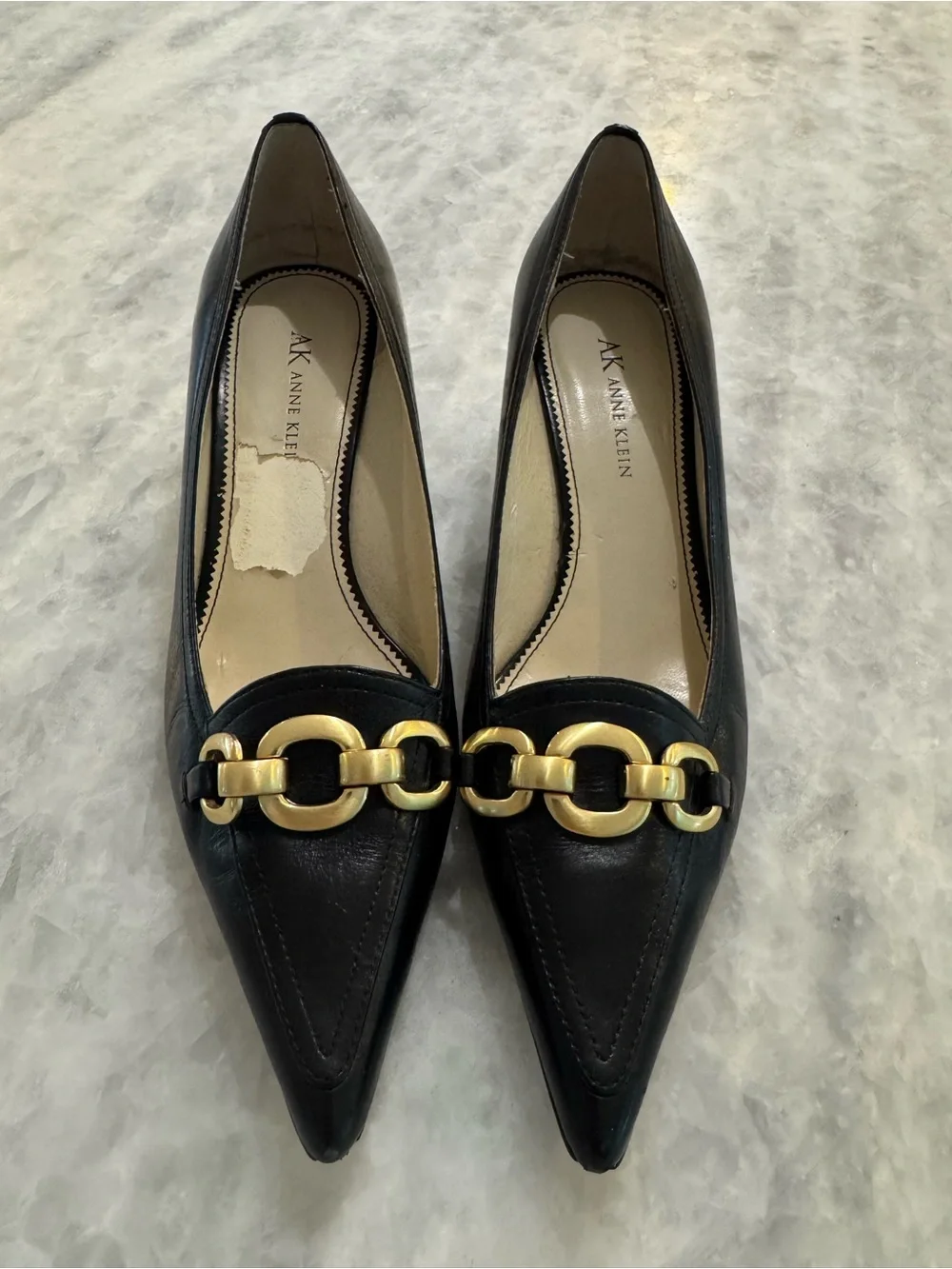 Anne Klein Black Pointed Kitten Heel Pumps with Gold Chain